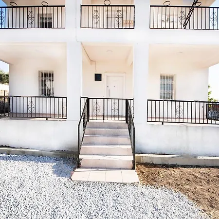 Refreshing House With Garden And Terrace Surrounded By Nature In Bodrum Prázdninový dům *