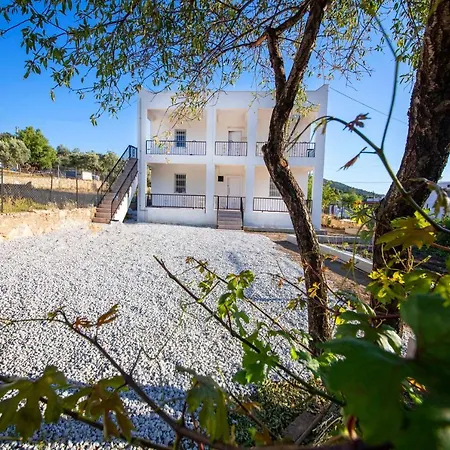 Refreshing House With Garden And Terrace Surrounded By Nature In Bodrum Ciftlikkoy (Aegean)