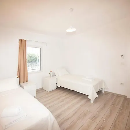 بيت للعطل Refreshing House With Garden And Terrace Surrounded By Nature In Bodrum